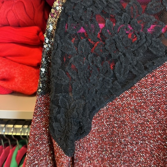 Miss Me maroon with metallic threads and black lace sweater size XS - Picture 4 of 4